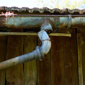 cleaning services gutter